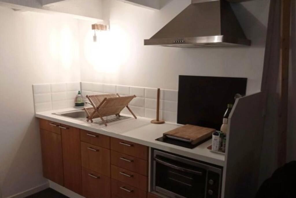 Joli Duplex En Centre Ville De 40M2 Climatise Istres Zewnętrze zdjęcie
